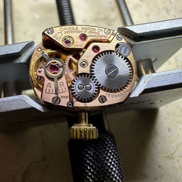 Vintage Omega Watch Movement - Picture 3 of 3